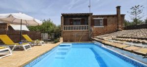 Bonita Finca con piscina y WIFI 5 personas