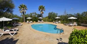 Gran casa de campo con piscina cerca del mar