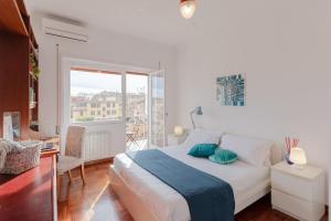 Bright 2BR with balcony, Caffarella, Furio Camillo, Tuscolana Station