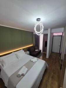 Tona Apartment 03
