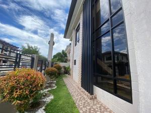 Luxury Family & Group Haven in Prime Bacolod City