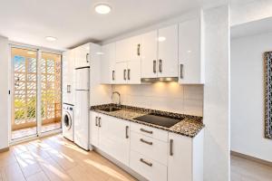 Ocean II 9-C Apartment Levante Beach