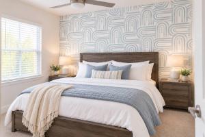 2BR Suite Pool, Gym, Games!