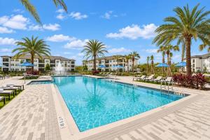 2BR Suite Pool, Gym, Games!