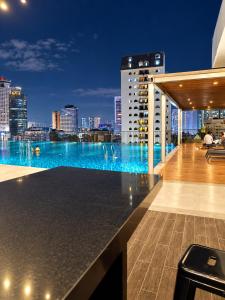 Chambers Romoni Suites