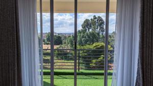 Roselyn Hill Apartment