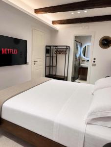 Aura Luxury Suite