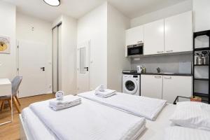 AG City Center Studio for Two with Self Check In