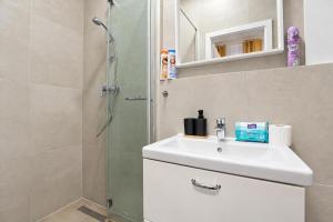 AG City Center Studio for Two with Self Check In