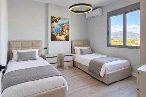 Sea-View Balcony - Stylish 2BR Near Orikum Beach