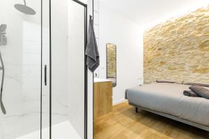 Elegant, quiet and central