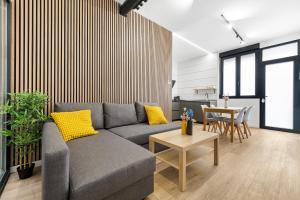 Elegant, quiet and central
