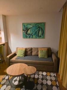 Aura suites 3