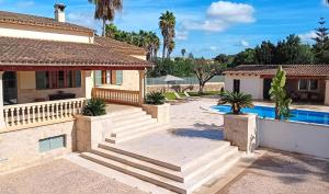 Lujosa Finca con piscina y aacc para 6 personas