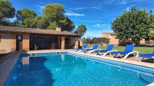 Bonita casa cerca del mar piscina & aacc 8 pers