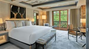Bachelor Gulch Ritz-Carlton 1 Bedroom Mountain Residence With Ski In, Ski Out Access, Hot Tub, And Full Service Spa