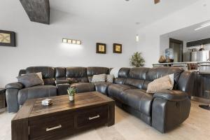 Vista La Jolla 408 | 2BR Suite Ocean View