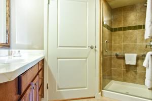 One-Bedroom Suite room in Wyndham Waikiki Beach Walk