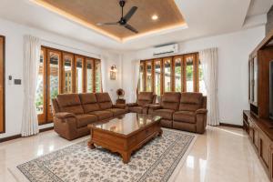 3BR Villa Mori Private Pool & Courtyard Near Chalong Pier