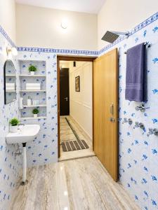 1BHK Penthouse near airport