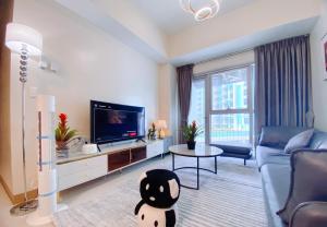 120sqm Spacious and Comfortable 3Bedrooms with OceanView of ManilaBay, Close to Manila Airport, OKADA Casino, Solaire Casino, Ayala Malls, Mall of Asia, free parking