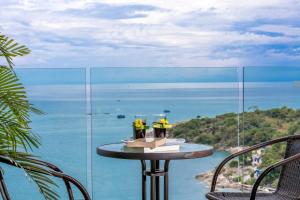 Beachviewvilla, 5BR Villa Sea Views Infinity Pool Beach Access