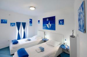 Old City Rooms by Adriaticexplorer