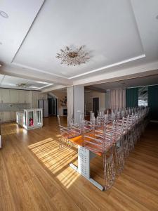 K2 party house