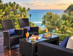Premier Pool Access Residence, Tri Trang beach