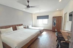 FabHotel Elite Fortune Inn