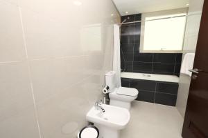 Waterfront 2BR | Near Reem Mall & ADGM | Sleeps 7