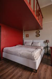 Toffee Studio Ninh Binh - Aesthetic Minimalist Space