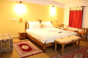 Lakhmana Desert Camp With Swimming Pool