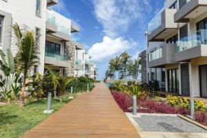 Beachfront Apartment - Ocean Terraces, Poste Lafayette-B1