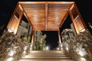 Beachfront Apartment - Ocean Terraces, Poste Lafayette-B1