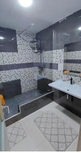 Bright & Spacious 2Bedroom Apartment in Oran