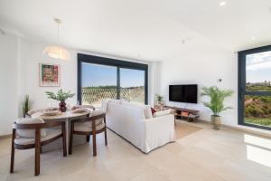 Family-friendly 2-bedroom penthouse with a padel court
