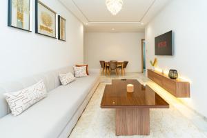 Glorious Garden - Appartement Familial - Espaces Verts - Proche Aéroport- Parking - WIFI - AC - IPTV