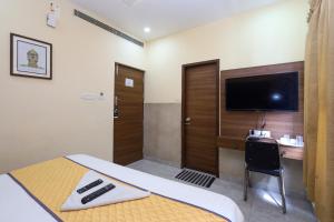 Open Hotel by Olive - The Whiteglow Premium