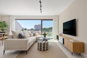 Higueron Lomas VI by ELE Apartments