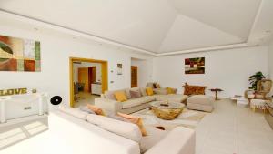 Villa Barklee in Vila Sol Villa with Private Pool and Golf Views by Cleverdetails