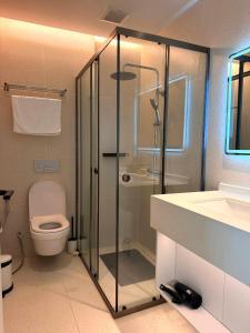 Sunshine Two Bedroom Pool Access Apartment