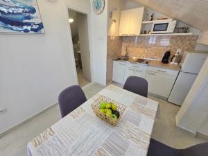 DRAGICA Apartments with sea view