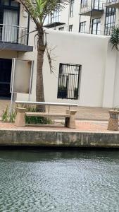 Luxury 1 bedroom apartment in Point Waterfront