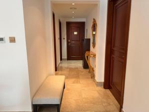 Fairmont North One Bedroom Apartment with Pool - no beach access card