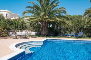 Casa Caledonia - 4 bedroom villa superior with pool