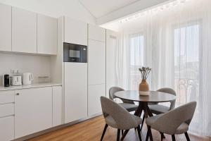 The Póvoa Suite A Curated Porto Escape