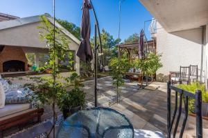 Hundefreundliches Ferienhaus nur 730 Meter zum Strand mit Meerblick, Grill, Parkplatz