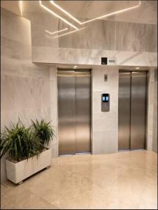 Triple Towers 191 Cozy 2-bedroom apartment, TGV station and beach 2 min away