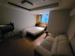 2628 #LG Ecle #Gangnam Urban Vogue Suites #5min Gangnam St #All-New Furnituren